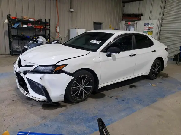 4T1T11AK7NU627449 2022 TOYOTA CAMRY - Image 1