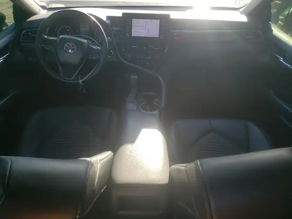 4T1T11AK7NU633901 2022 TOYOTA CAMRY - Image 8