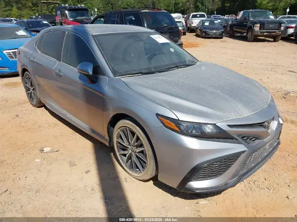 4T1T11AK7NU644056 2022 TOYOTA CAMRY