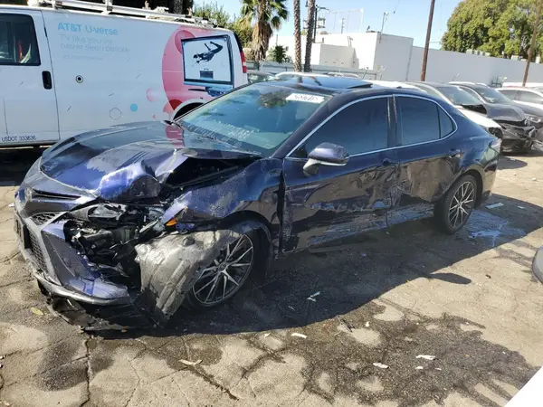 4T1T11AK7NU680653 2022 TOYOTA CAMRY - Image 1