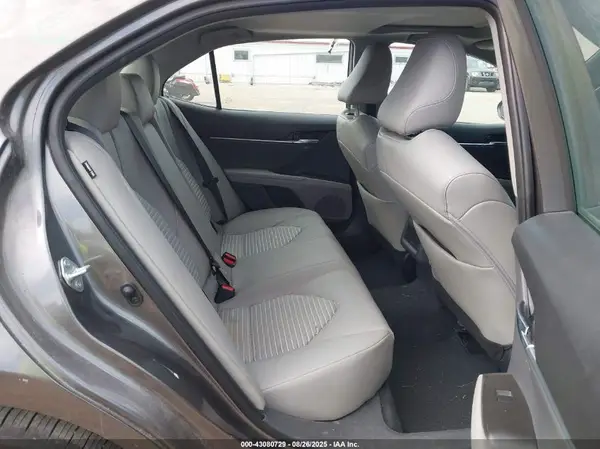 4T1T11AK7NU706961 2022 TOYOTA CAMRY - Image 8