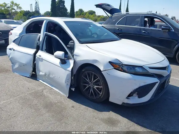 4T1T11AK7PU165591 2023 TOYOTA CAMRY - Image 1