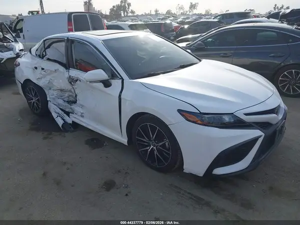 4T1T11AK7PU752289 2023 TOYOTA CAMRY - Image 1