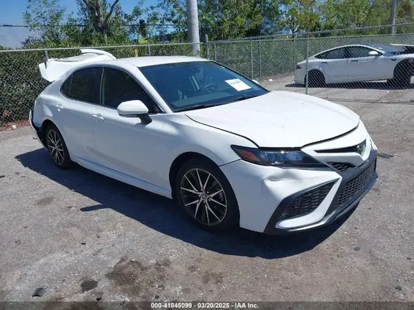 4T1T11AK7RU865680 2024 TOYOTA CAMRY - Image 1