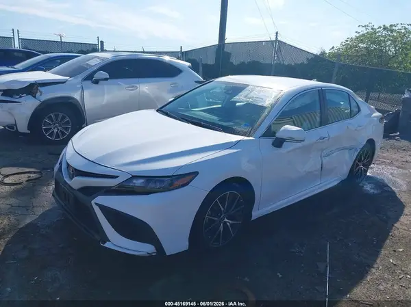 4T1T11AK7RU899652 2024 TOYOTA CAMRY - Image 2