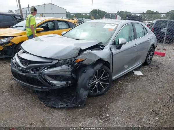 4T1T11AK7RU902839 2024 TOYOTA CAMRY - Image 2