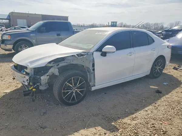 4T1T11AK7RU905028 2024 TOYOTA CAMRY - Image 1