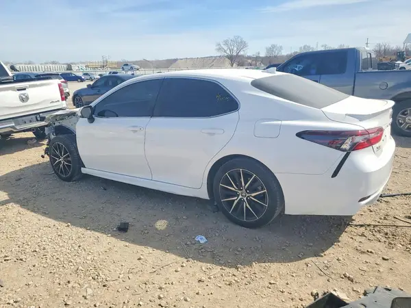 4T1T11AK7RU905028 2024 TOYOTA CAMRY - Image 2