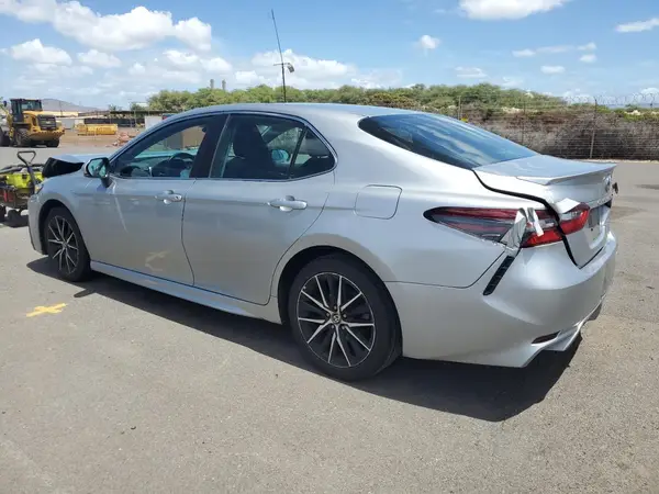 4T1T11AK8MU426660 2021 TOYOTA CAMRY - Image 2