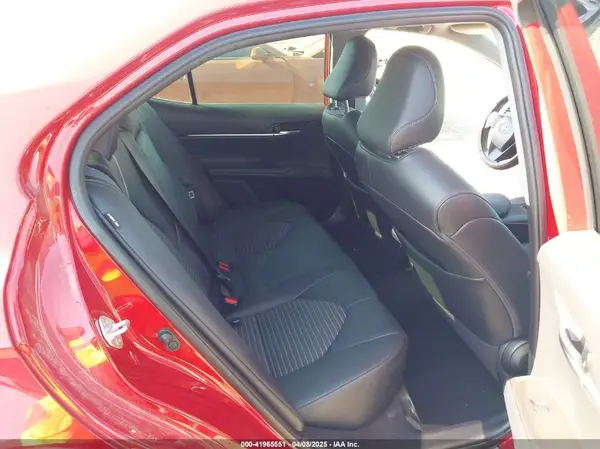 4T1T11AK8MU456564 2021 TOYOTA CAMRY - Image 8