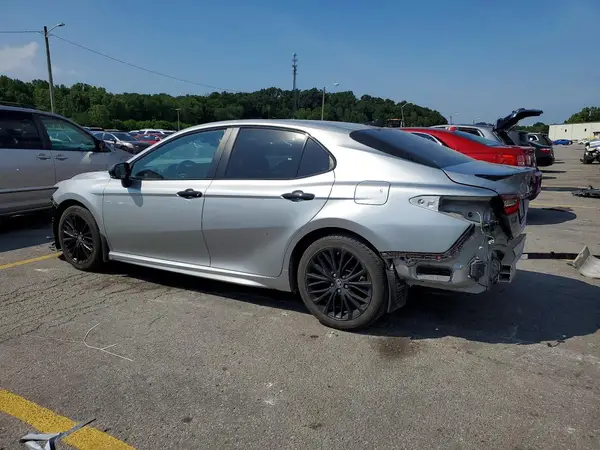 4T1T11AK8MU463420 2021 TOYOTA CAMRY - Image 2