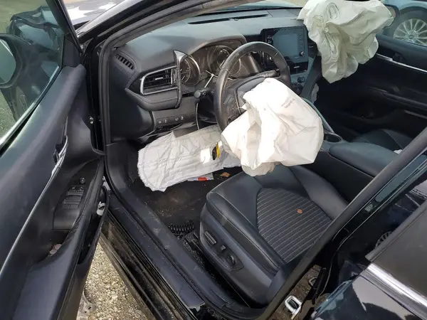 4T1T11AK8MU486826 2021 TOYOTA CAMRY - Image 8