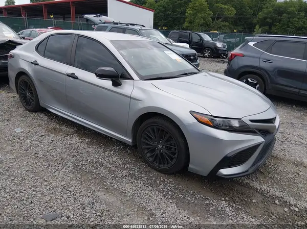 4T1T11AK8MU488771 2021 TOYOTA CAMRY - Image 1