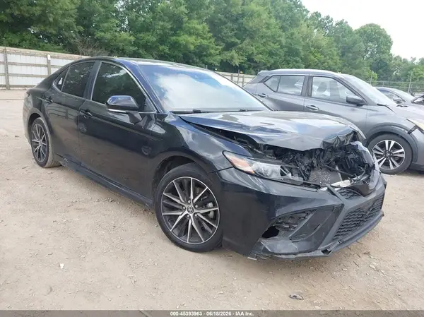 4T1T11AK8MU574484 2021 TOYOTA CAMRY - Image 1