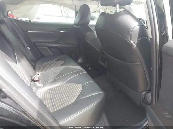4T1T11AK8MU574484 2021 TOYOTA CAMRY - Image 8
