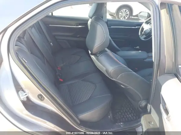 4T1T11AK8MU589941 2021 TOYOTA CAMRY - Image 8