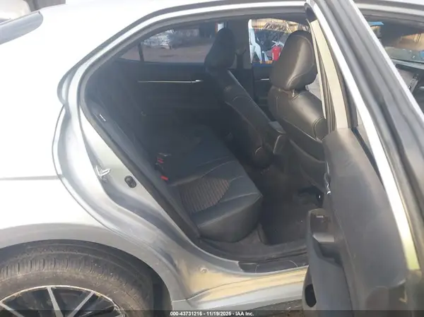 4T1T11AK8MU594377 2021 TOYOTA CAMRY - Image 8