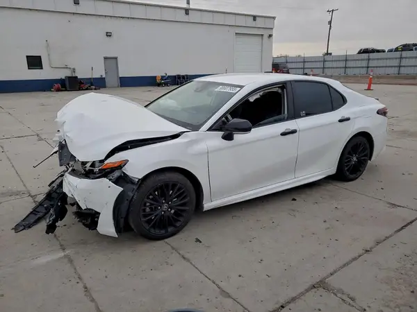 4T1T11AK8NU012179 2022 TOYOTA CAMRY - Image 1