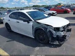 4T1T11AK8NU033193 2022 TOYOTA CAMRY