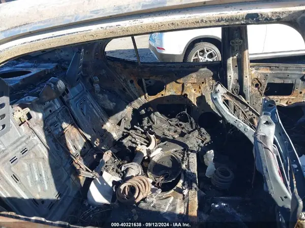 4T1T11AK8NU046882 2022 TOYOTA CAMRY - Image 8