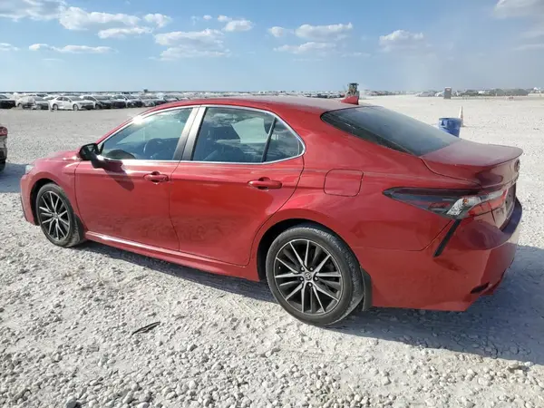 4T1T11AK8NU058689 2022 TOYOTA CAMRY - Image 2