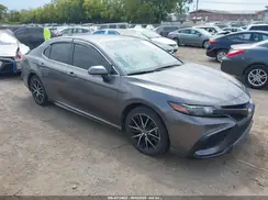 4T1T11AK8NU618100 2022 TOYOTA CAMRY