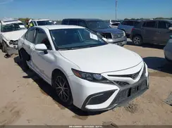 4T1T11AK8NU621157 2022 TOYOTA CAMRY