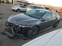 4T1T11AK8NU643644 2022 TOYOTA CAMRY