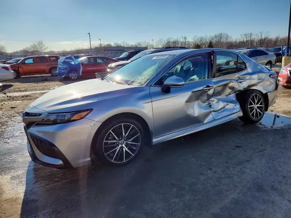 4T1T11AK8NU654952 2022 TOYOTA CAMRY - Image 1