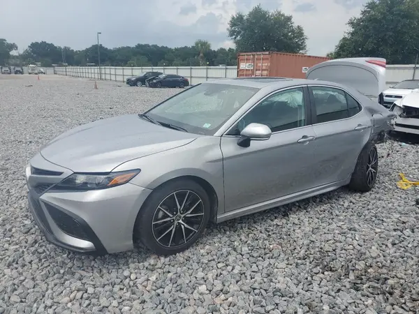 4T1T11AK8NU676885 2022 TOYOTA CAMRY - Image 1