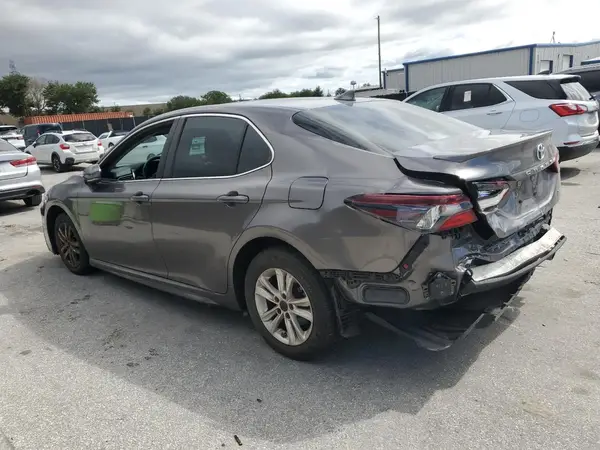 4T1T11AK8NU683108 2022 TOYOTA CAMRY - Image 2