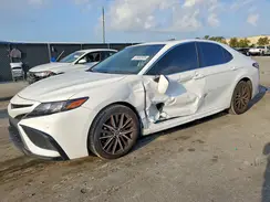 4T1T11AK8NU686476 2022 TOYOTA CAMRY