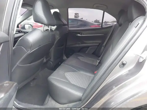 4T1T11AK8NU706371 2022 TOYOTA CAMRY - Image 8