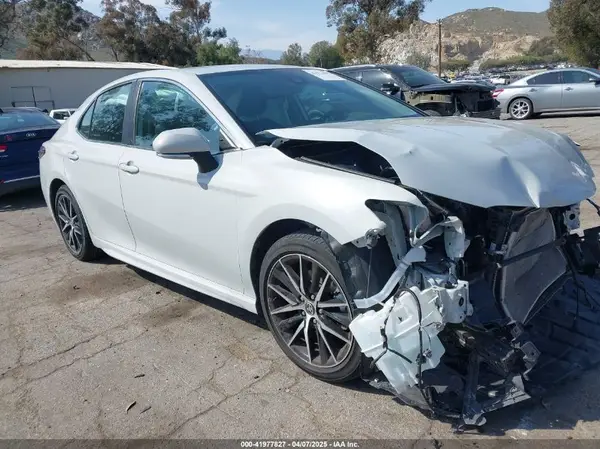 4T1T11AK8PU138805 2023 TOYOTA CAMRY - Image 1