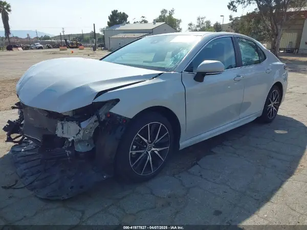4T1T11AK8PU138805 2023 TOYOTA CAMRY - Image 2