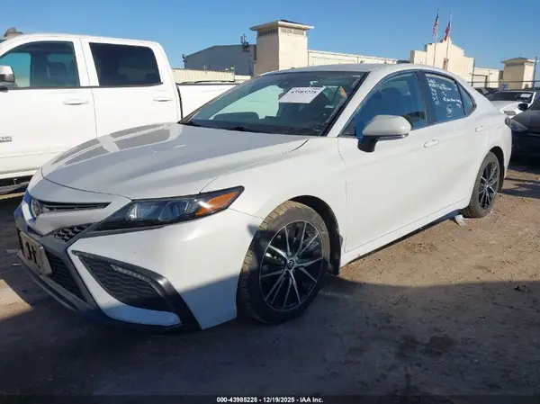 4T1T11AK8PU177412 2023 TOYOTA CAMRY - Image 2