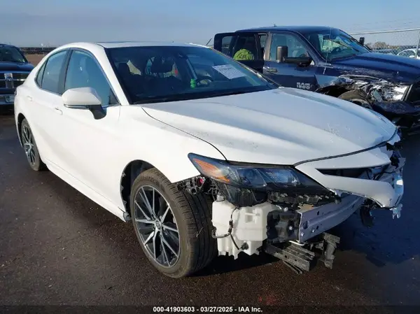 4T1T11AK8PU724243 2023 TOYOTA CAMRY - Image 1