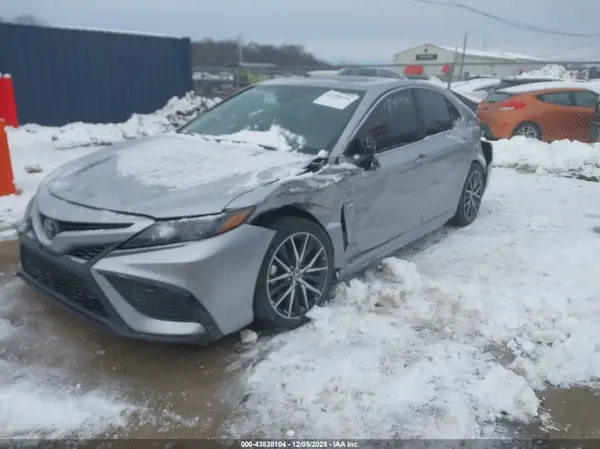4T1T11AK8PU777279 2023 TOYOTA CAMRY - Image 2