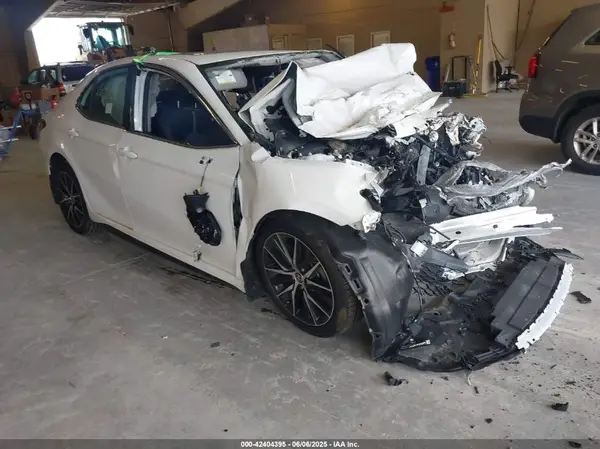 4T1T11AK8PU781963 2023 TOYOTA CAMRY - Image 1