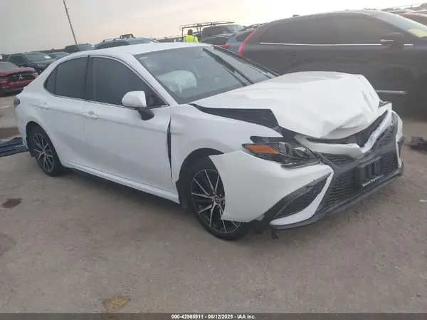 4T1T11AK8PU782661 2023 TOYOTA CAMRY - Image 1