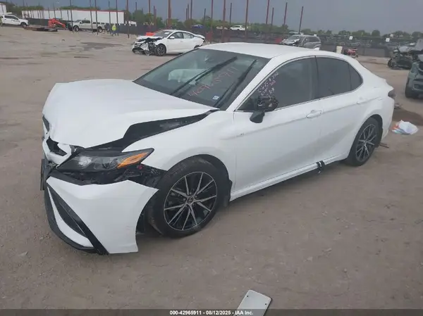 4T1T11AK8PU782661 2023 TOYOTA CAMRY - Image 2
