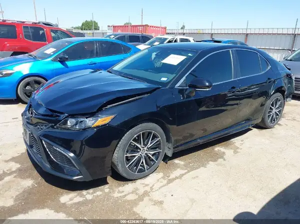 4T1T11AK8PU831793 2023 TOYOTA CAMRY - Image 2