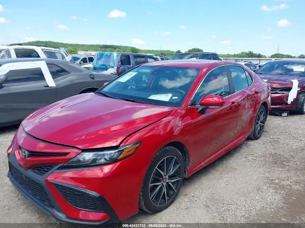 4T1T11AK8RU210220 2024 TOYOTA CAMRY - Image 2