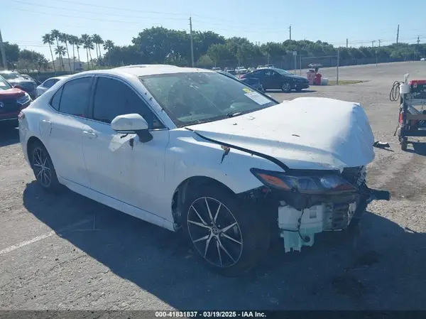4T1T11AK8RU850542 2024 TOYOTA CAMRY - Image 1