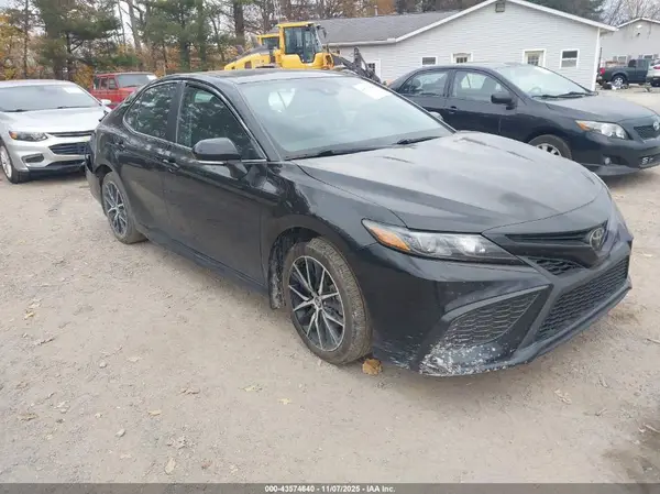4T1T11AK8RU866353 2024 TOYOTA CAMRY - Image 1