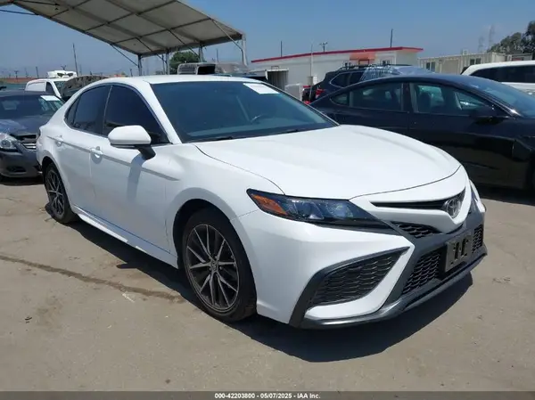 4T1T11AK8RU879460 2024 TOYOTA CAMRY - Image 1