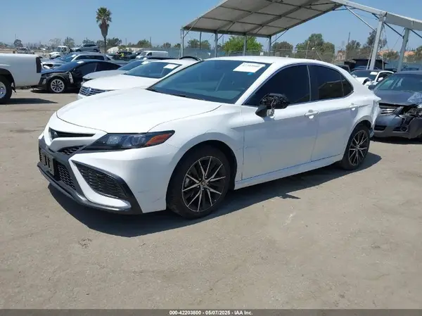 4T1T11AK8RU879460 2024 TOYOTA CAMRY - Image 2