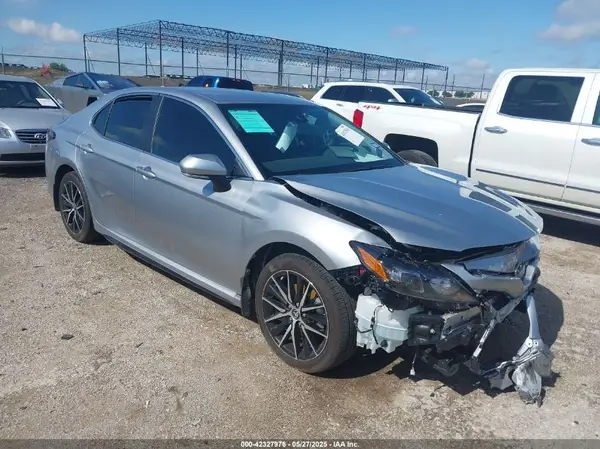 4T1T11AK8RU896677 2024 TOYOTA CAMRY - Image 1