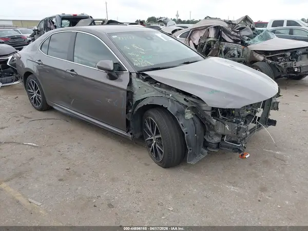 4T1T11AK8RU902963 2024 TOYOTA CAMRY - Image 1
