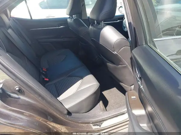 4T1T11AK9MU402674 2021 TOYOTA CAMRY - Image 8